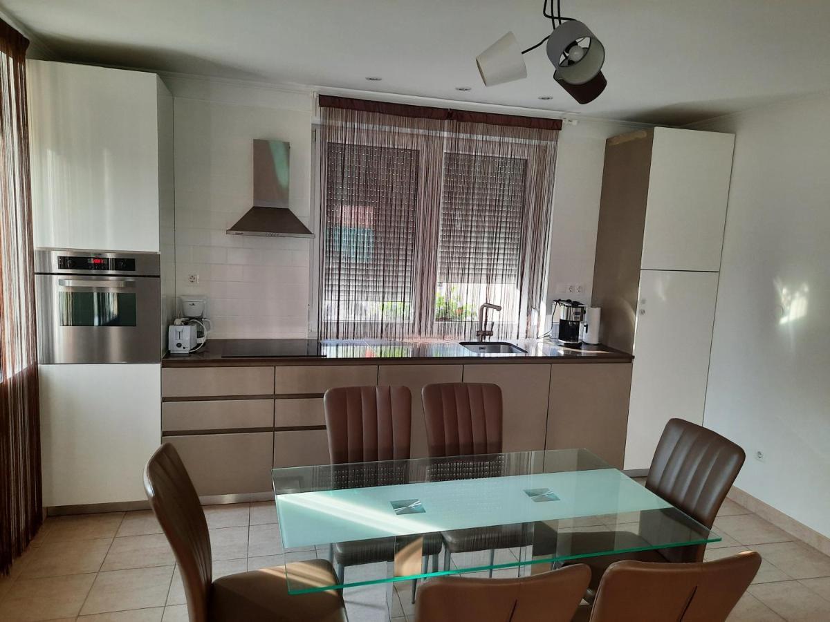 Balatinus Apartmanhaz Siofok Exterior photo