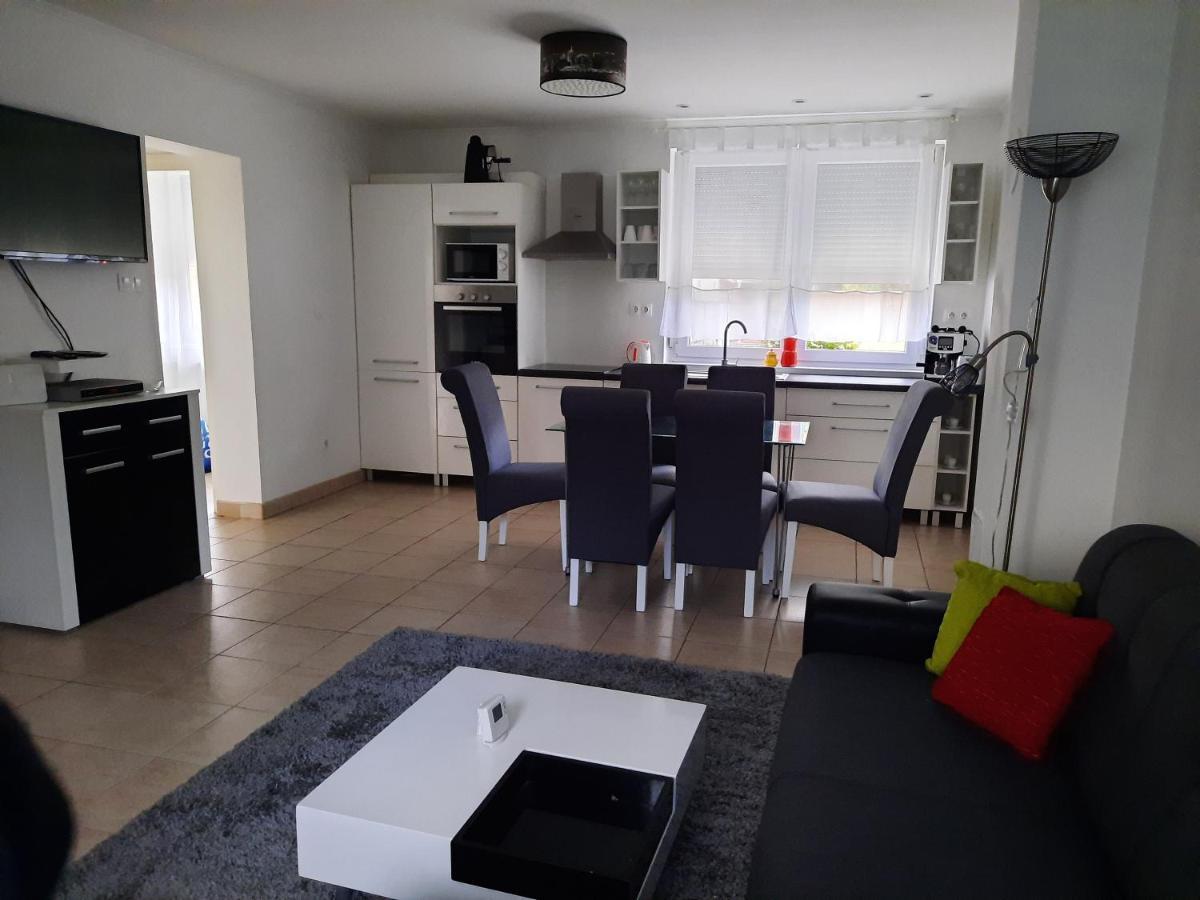 Balatinus Apartmanhaz Siofok Exterior photo