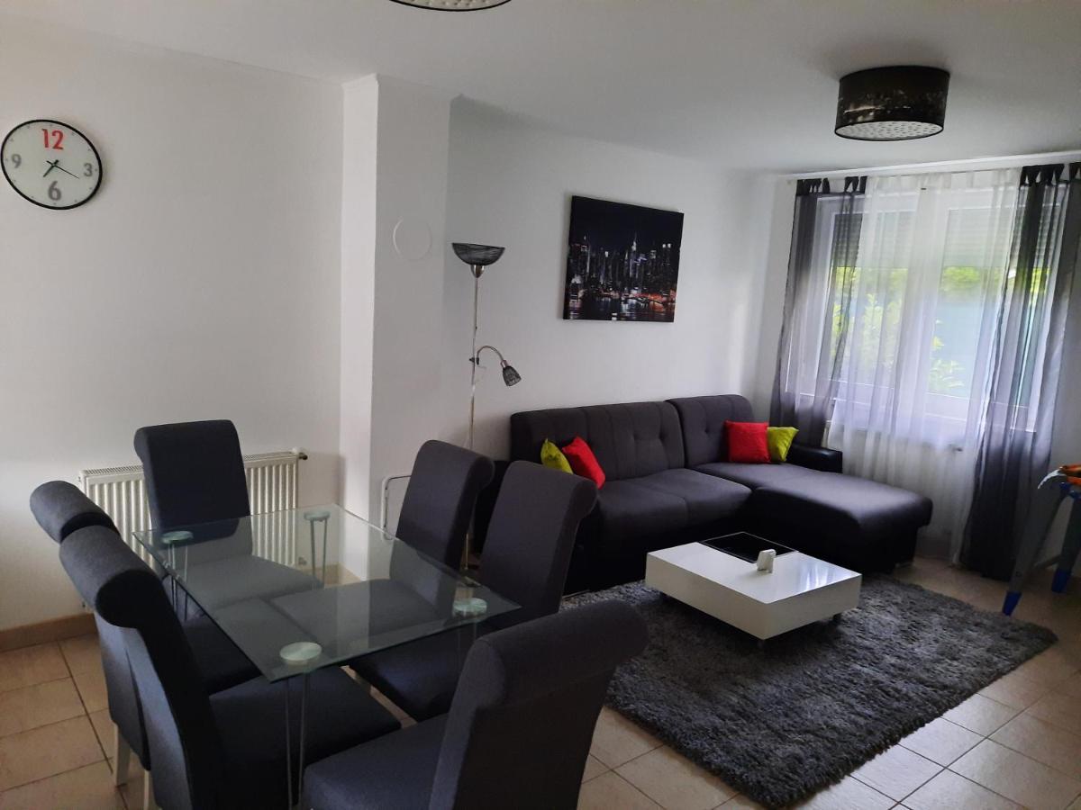 Balatinus Apartmanhaz Siofok Exterior photo