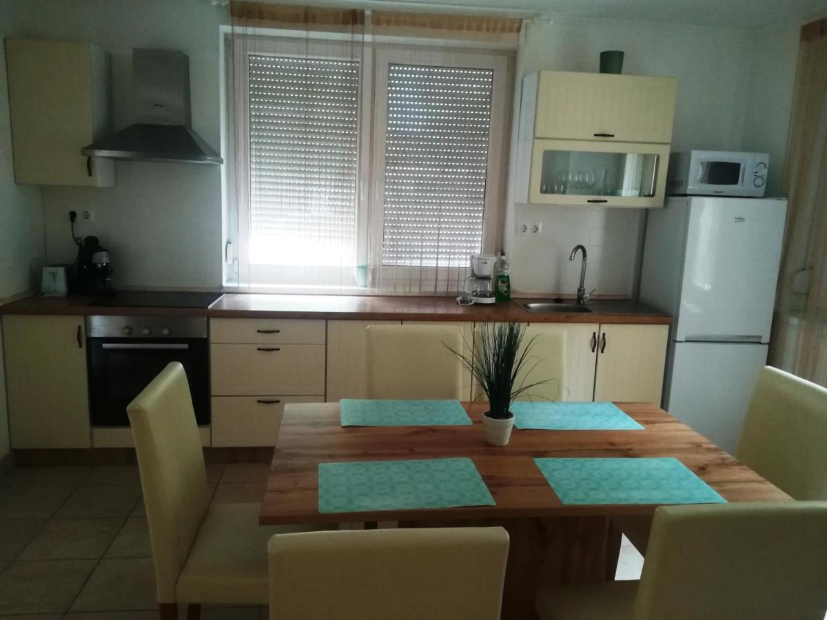 Balatinus Apartmanhaz Siofok Exterior photo