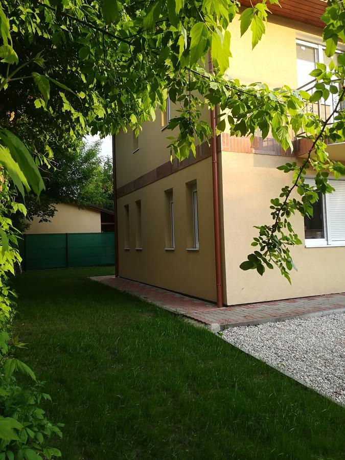 Balatinus Apartmanhaz Siofok Exterior photo