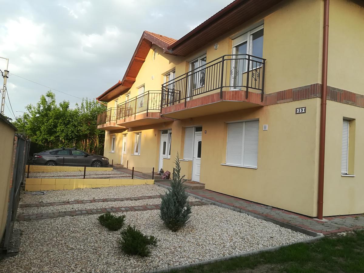 Balatinus Apartmanhaz Siofok Exterior photo