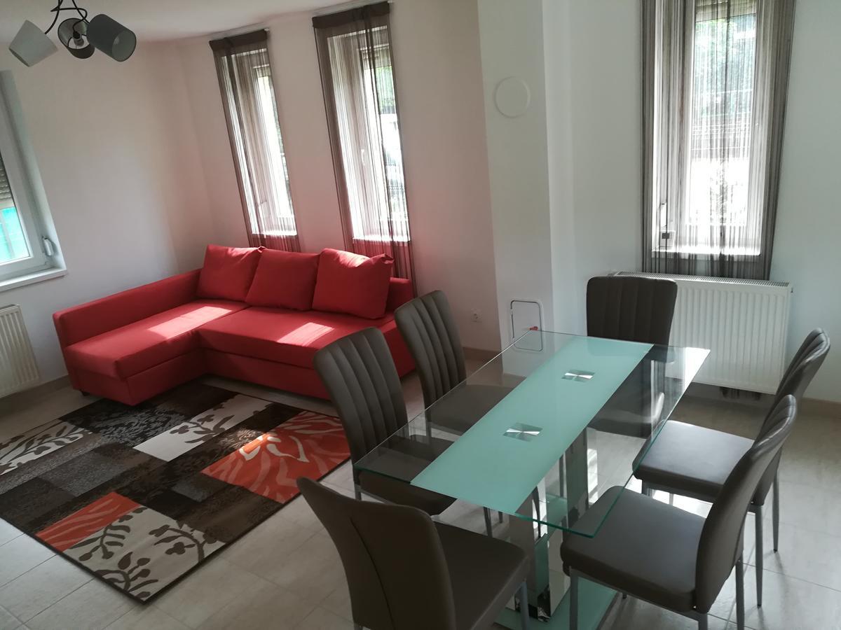Balatinus Apartmanhaz Siofok Exterior photo