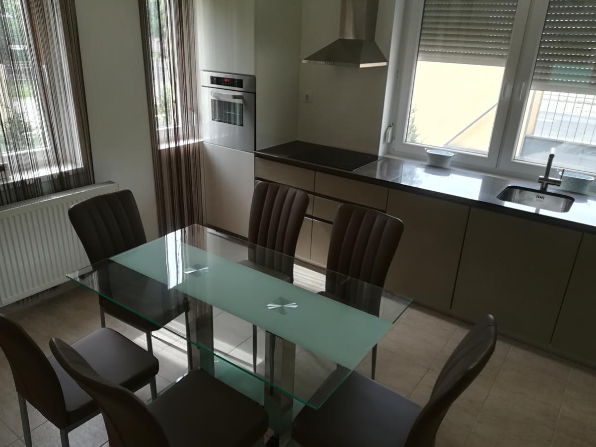 Balatinus Apartmanhaz Siofok Exterior photo
